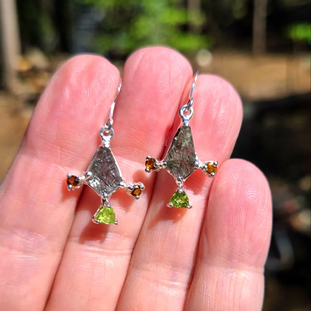 Rutilated Natural quarts Garnets & Peridot Sterling Earrings - Picture 3 of 10